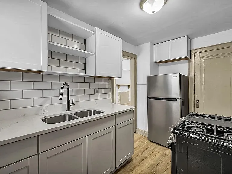 1449 E Columbus St #A — Photo 5