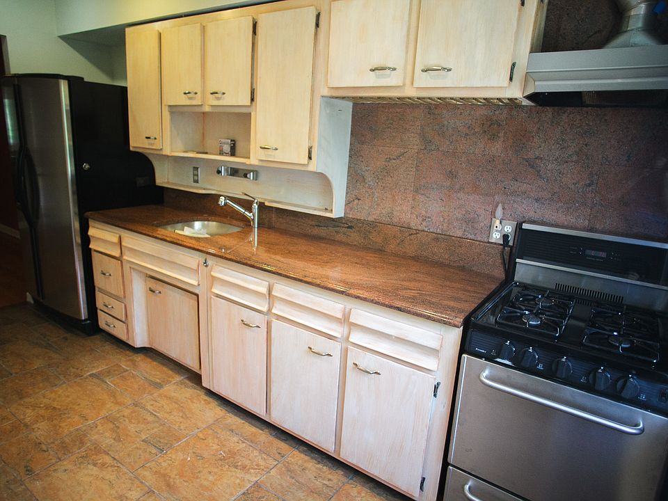 1st image of 6661 79th St #2