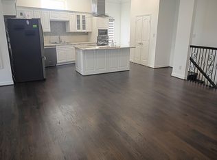 150 Carson Ct, Houston, TX 77004