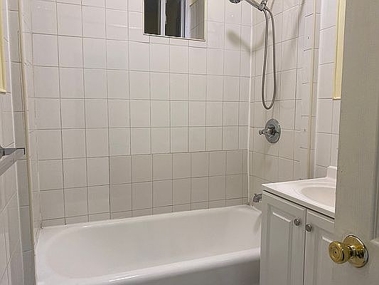 1st image of 4150 Kings Hwy #5H