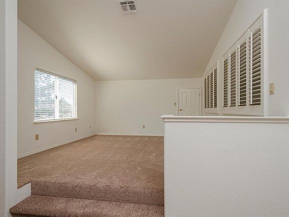 5th image of 8830 Yarmouth Ct