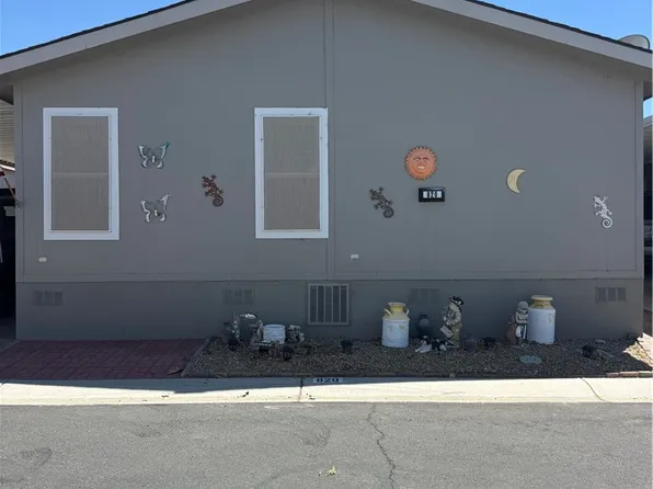 820 Montecito Dr, Pahrump, NV 89048