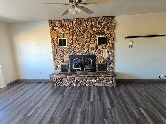 5th image of 621 Starlite Dr