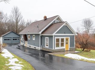 9 Greatview Pl, New Hartford, NY 13413