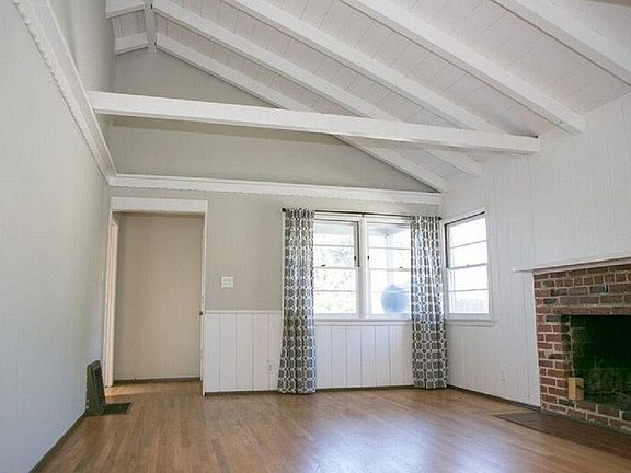 Livng room angle 2