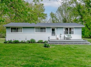 4471 Huckleberry Cir, Columbiaville, MI 48421