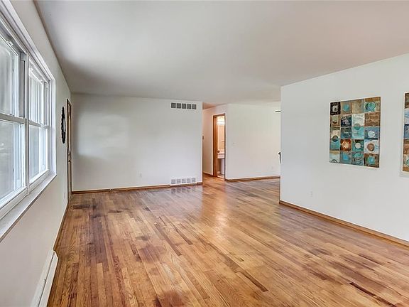 5th image of 420 S Xenia St