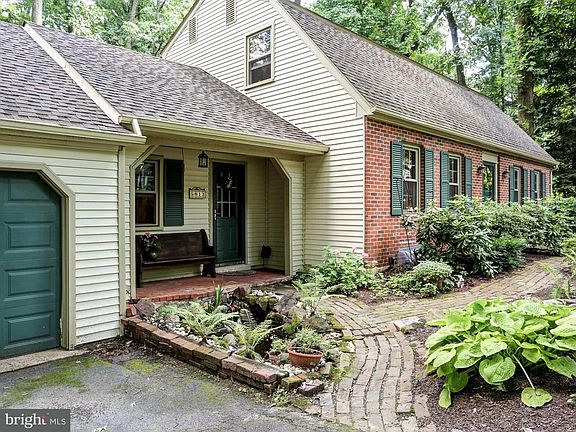 5th image of 5013 Woodbox Ln