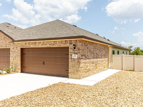 3rd image of 479 Emma Dr