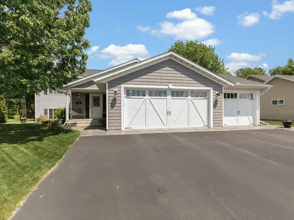 303 Sunset Ct, Albany, MN 56307