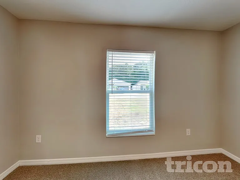 304 Kensington View Dr — Photo 10