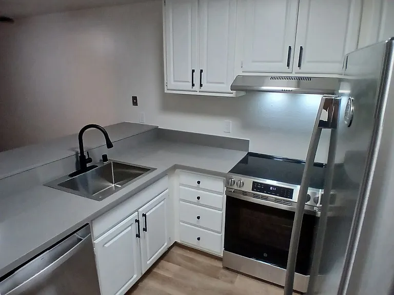 2763 Larkspur Ln — Photo 2