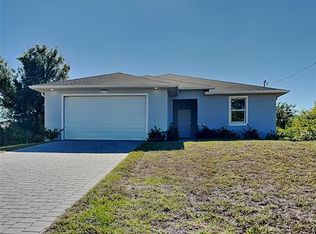 207 Baytree Dr, Rotonda West, FL 33947