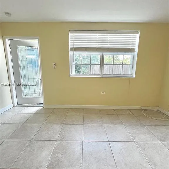 6815 NW 14th St #6815 — Photo 2