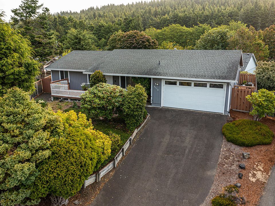 1st image of 3716 SE 37th Ct