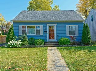 9 John David Ln, Albany, NY 12208