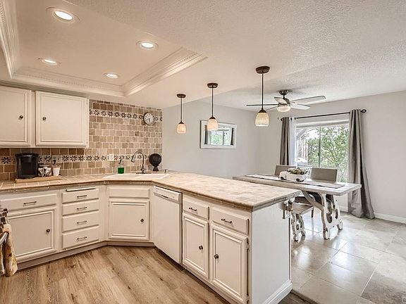 4th image of 354 Rolling Hills Ln