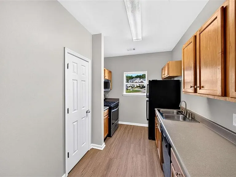 4852 Tangerine Cir — Photo 11