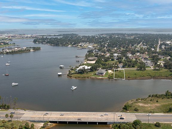 3rd image of 1106 Cove Pointe Dr
