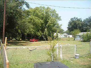 2nd image of 224 W Marion Rd