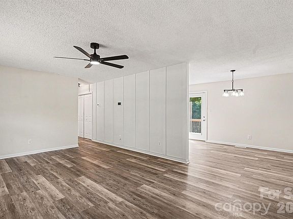 3rd image of 112 Ridgewood Dr