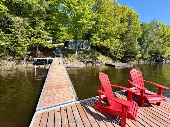 1082 Cowan Park Rd #3, Muskoka Lakes, ON P0B 1M0