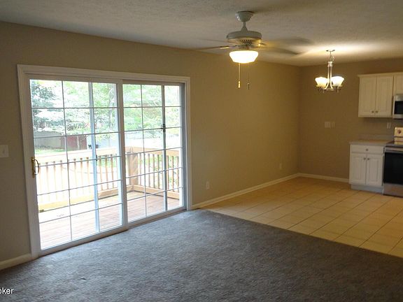 3rd image of 725 N Hite Ave APT 4
