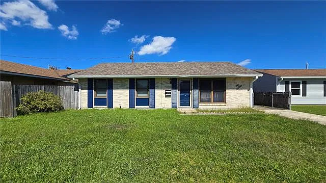 3 bed, 1.5 bath, 1100 sqft, $1,600 — Photo 1