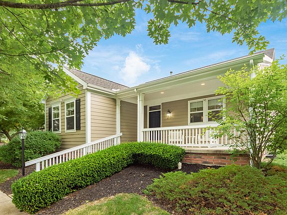 3rd image of 4907 Golf Village Dr