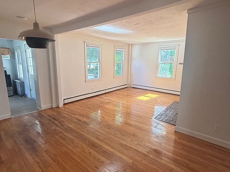 270 South St — Photo 5