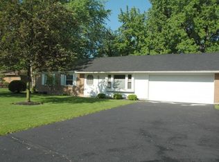 1635 Kensington Dr, Bellbrook, OH 45305