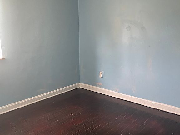 4th image of 5806 Kennedy Ave