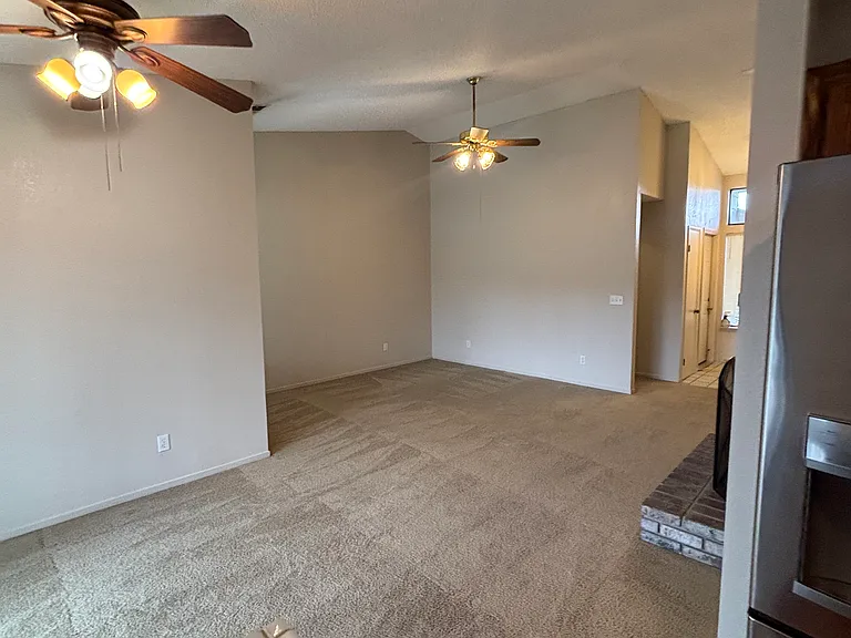 4918 W Chestnut Ave — Photo 9