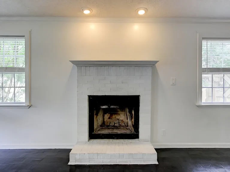 2676 Elkmont Dr — Photo 10