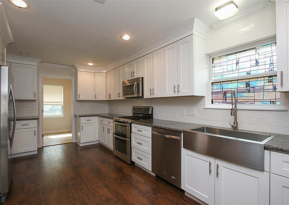 1st image of 5522 Belrose Dr