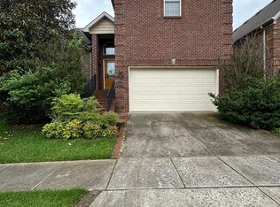 3916 Palomar Cove Ln, Lexington, KY 40514