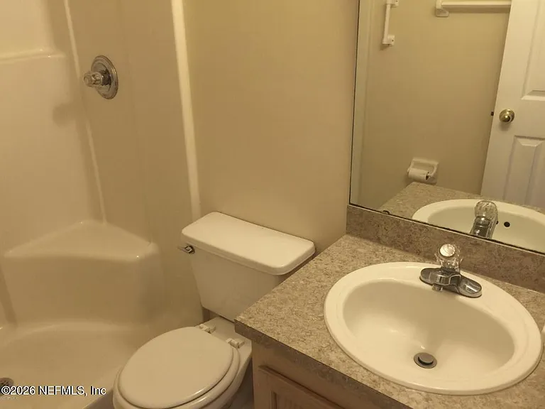 5058 Acre Estates Dr W — Photo 10
