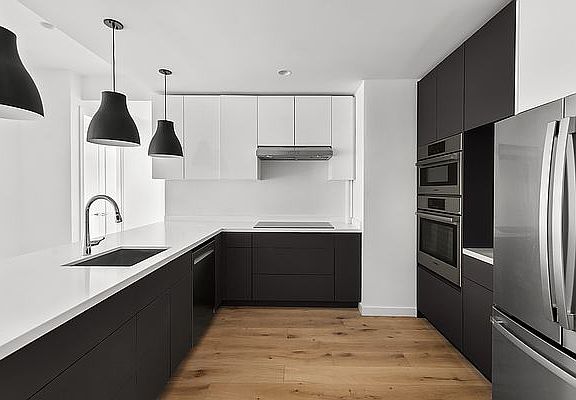 3rd image of 118 W 27th St #3R