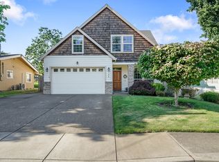 146 NW 9th Ave, Canby, OR 97013