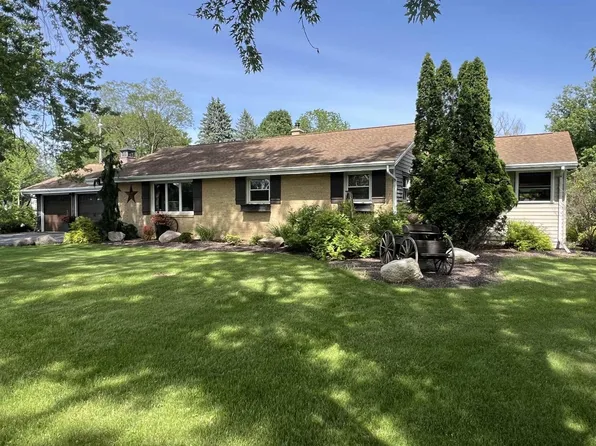 5610 North County Road H, Janesville, WI 53545