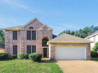 703 Biscayne Dr, Mansfield, TX 76063