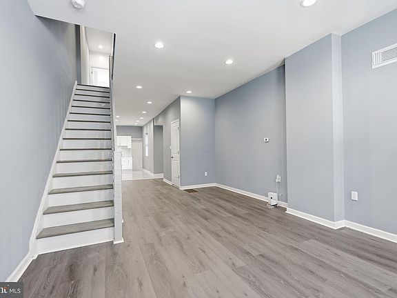 2nd image of 3146 Euclid Ave