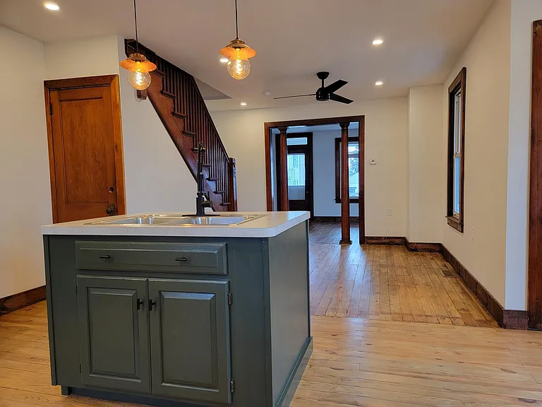 212 W Main St — Photo 13