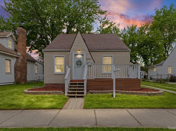 2151 Orchard St, Ferndale, MI 48220