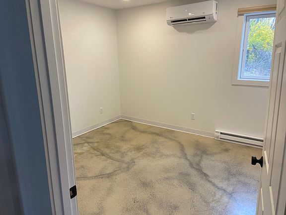 5th image of 808 S 12th St