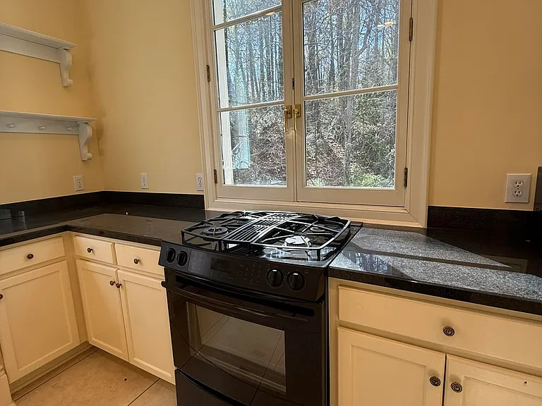 3617 Carlow Ct — Photo 9