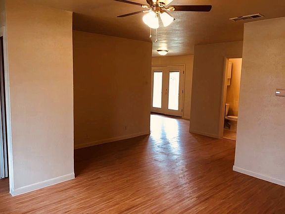 3rd image of 2809 Vassar Dr