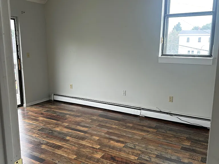 604 Chelmsford St #8 — Photo 7