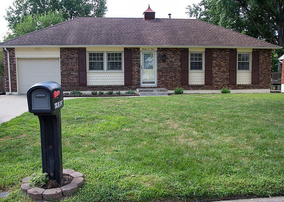 1st image of 1303 NE 75th St