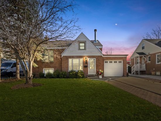 735 Forest Rd, La Grange Park, IL 60526